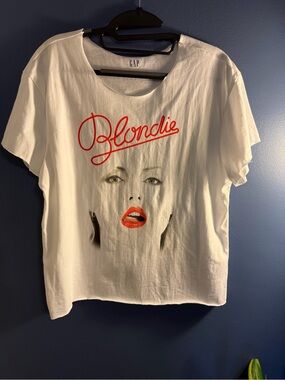 GAP White Crewneck shirt Blondie logo Small Tall